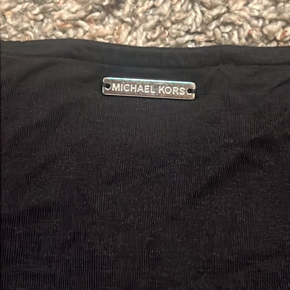 Michael Kors 3/4 sleeve blouse.  Medium. Black/turquoise. - Picture 5 of 5